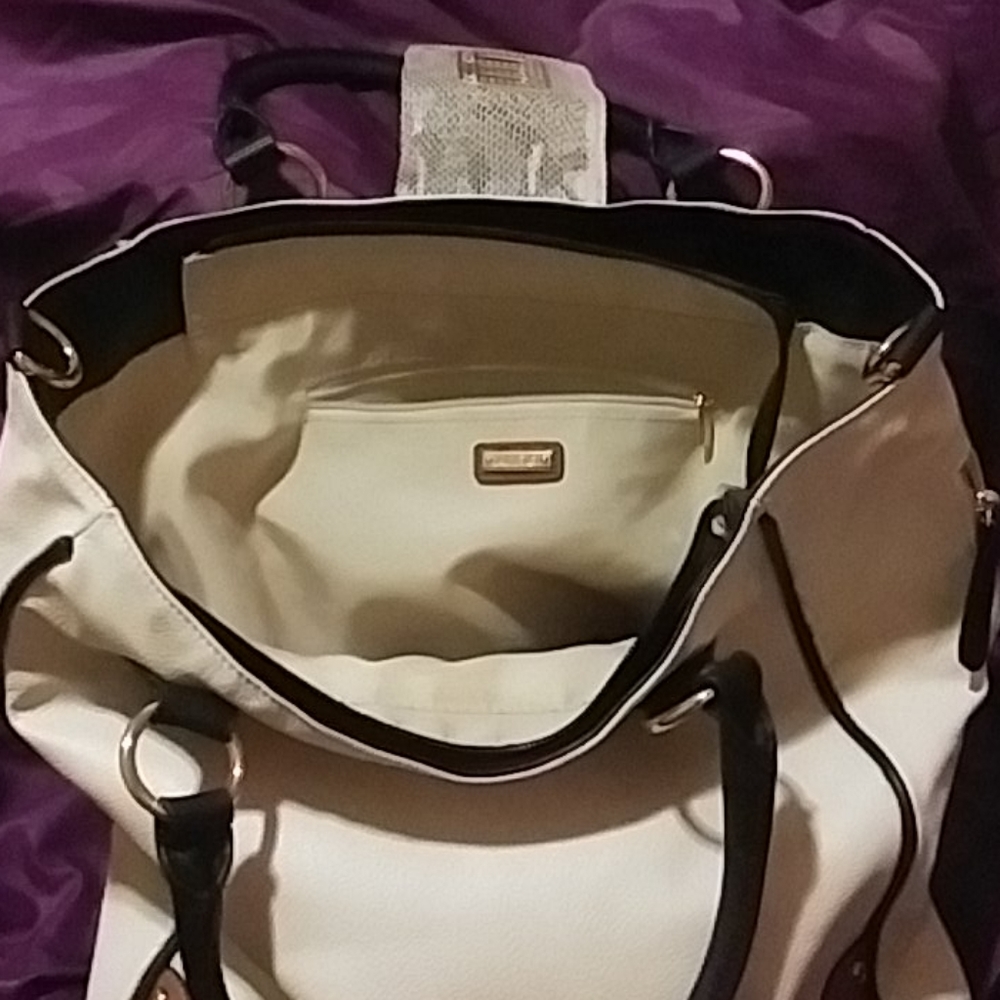Aldo - Picture 6 of 16